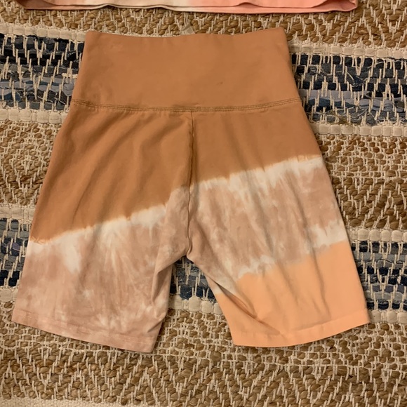 OFFLINE by Aerie Set - Tie Dye OG Sweatshirt and Stretchy High Waist Bike Shorts - Picture 9 of 9